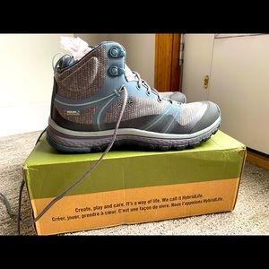 Keen Womens Hiking Boots